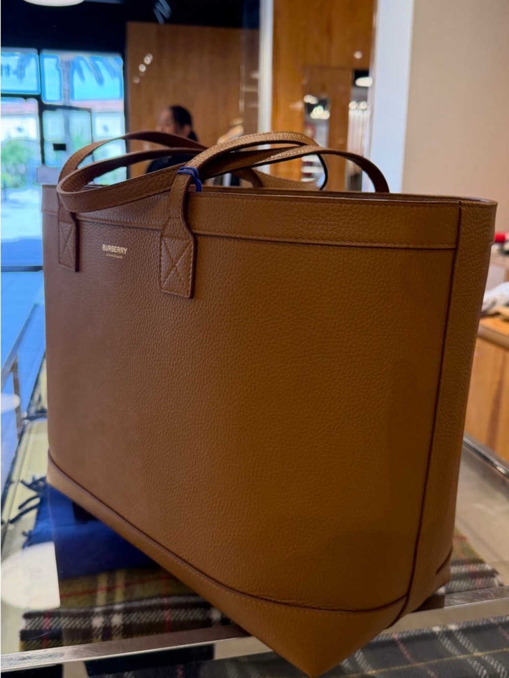 Sale ends 5/1 Burberry Brown Pebbled Leather tote bag with check print new - Picture 3 of 7